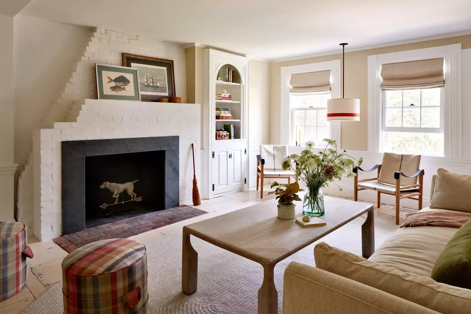 36 Coastal Home Decor Ideas That Transform Your Space Into a Seaside Sanctuary 22 Weather Materials