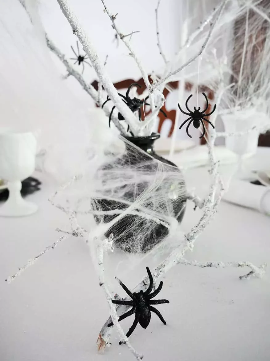 18 Halloween Centerpiece Ideas You Can Create in Under an Hour Weave a Spiders Web