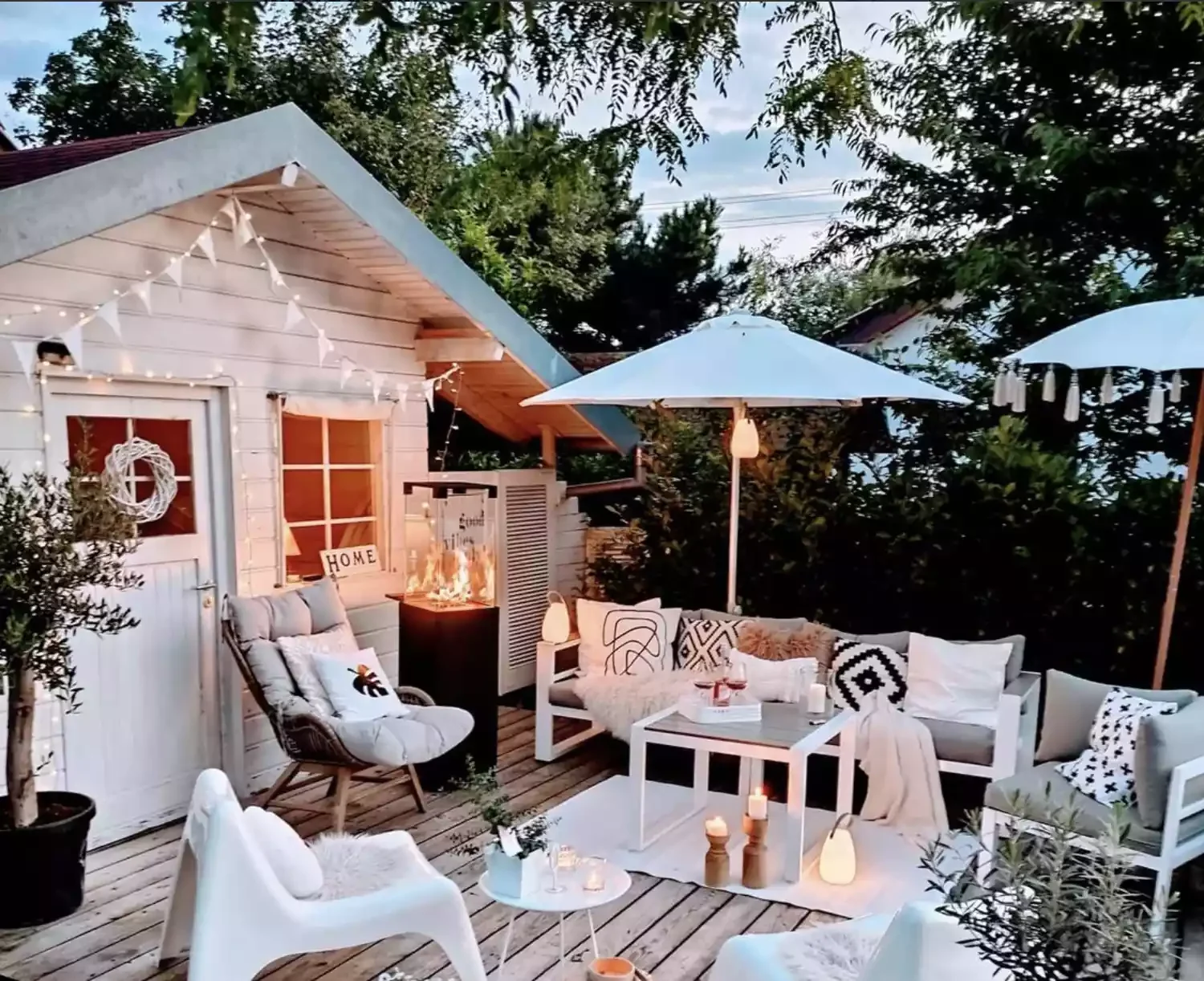 19 Brilliant Deck Lighting Ideas That Will Transform Your Outdoor Oasis 13 Well-Balanced Deck Lighting