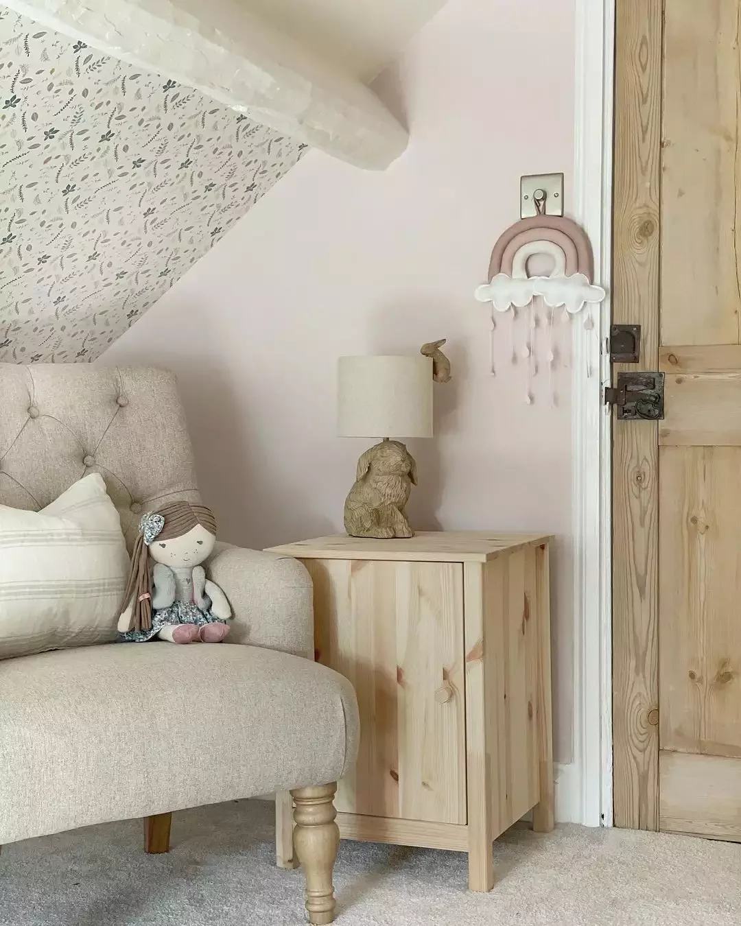 28 Brilliant Ways to Transform Your Low Sloped Ceiling Bedroom 19 Whimsical Accents