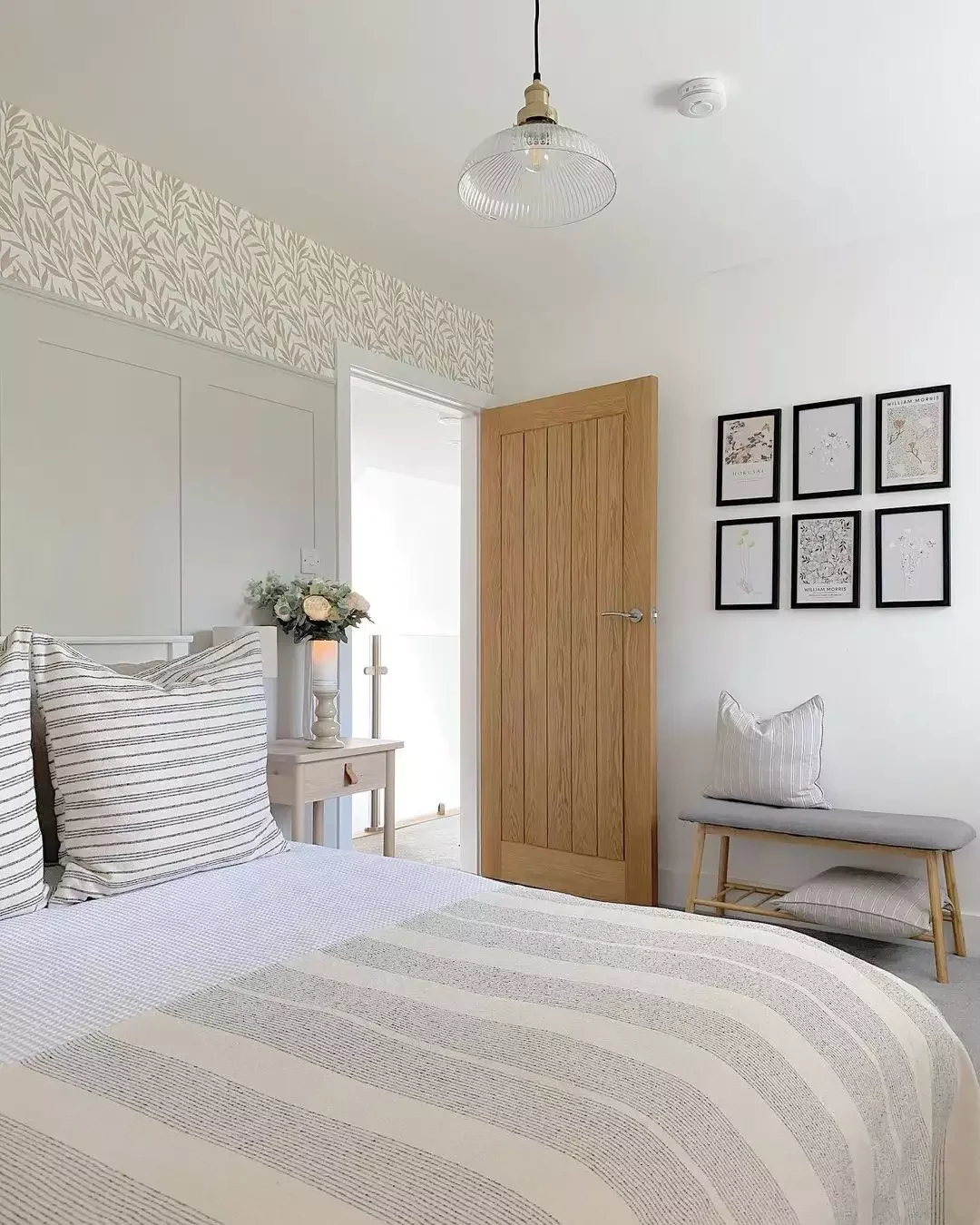 33 Stylish Beige Bedroom Ideas That Will Transform Your Space 28 Whimsical Beige Wallpaper