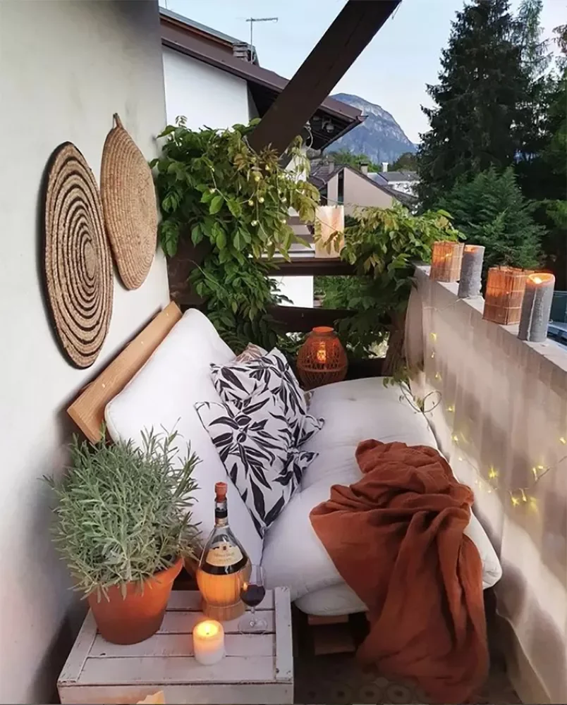 30 Stunning Porch Railing Designs to Transform Your Outdoor Space 24 Whimsical Design