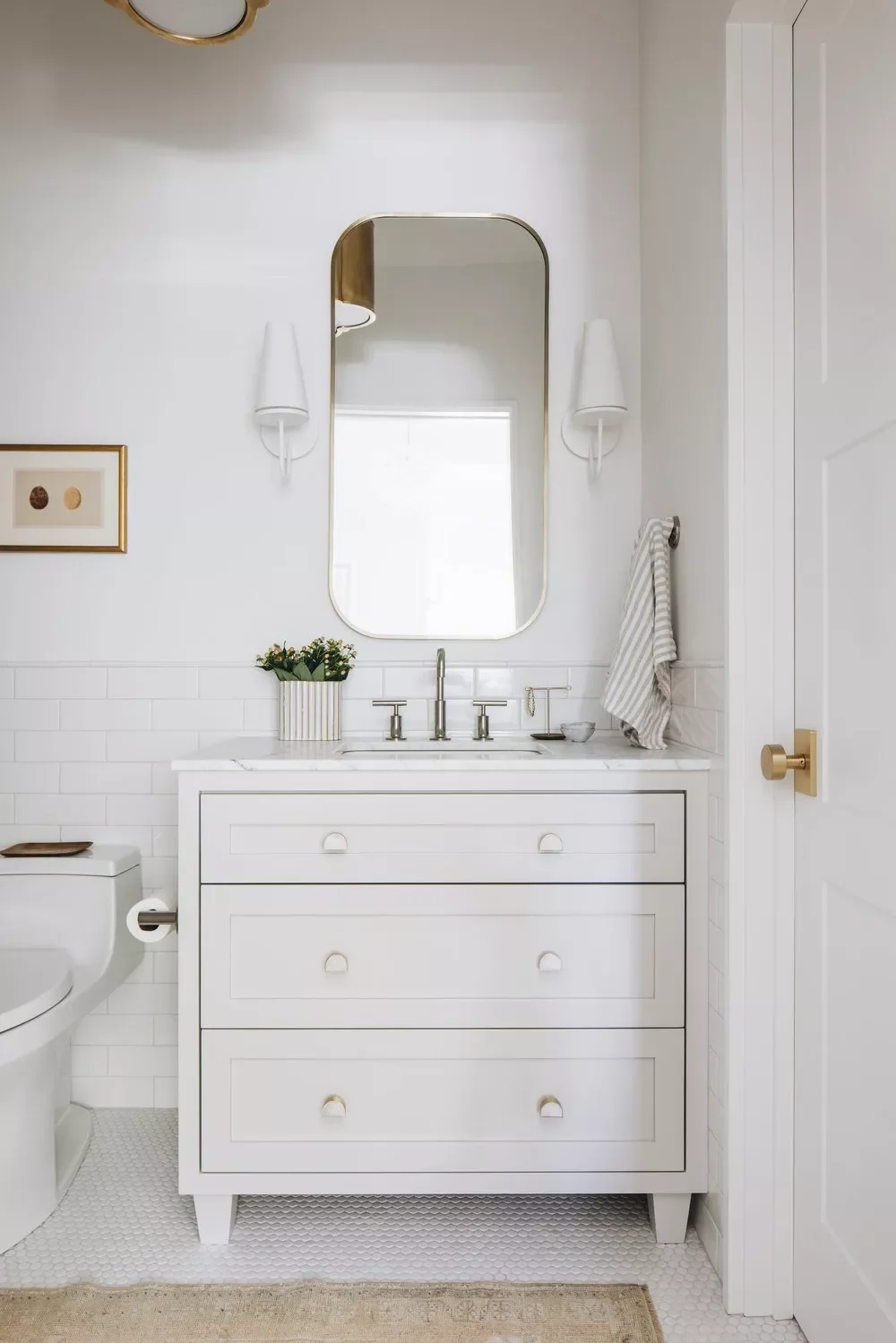 25 Compact Bathroom Vanity Ideas That Maximize Style and Storage 9 White Bathroom Vanity