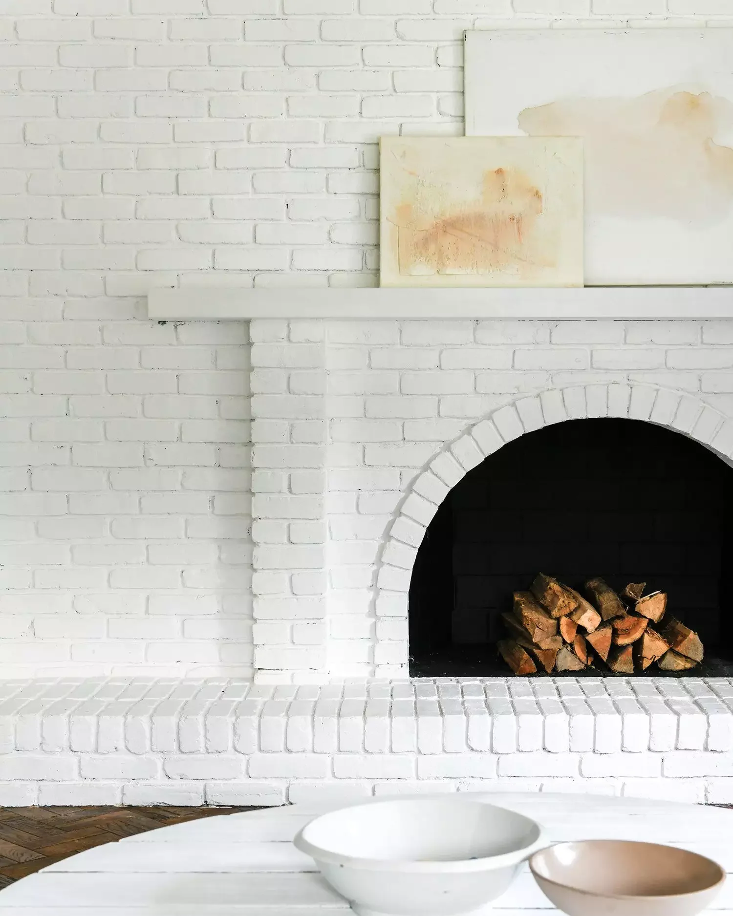 42 Stunning White Brick Fireplace Ideas That Will Transform Your Living Space 24 White Brick Fireplace Wall