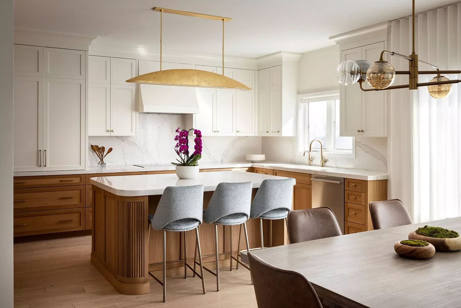 59 Timeless White Kitchen Design Ideas That Never Go Out of Style White Coastal Kitchen