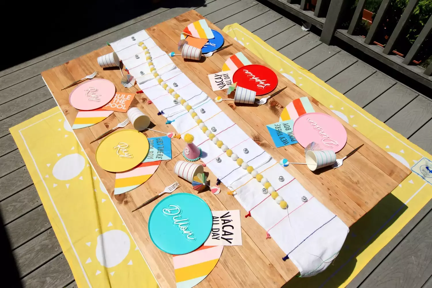34 Creative Table Runner Ideas to Transform Your Dining Space White Table Runner