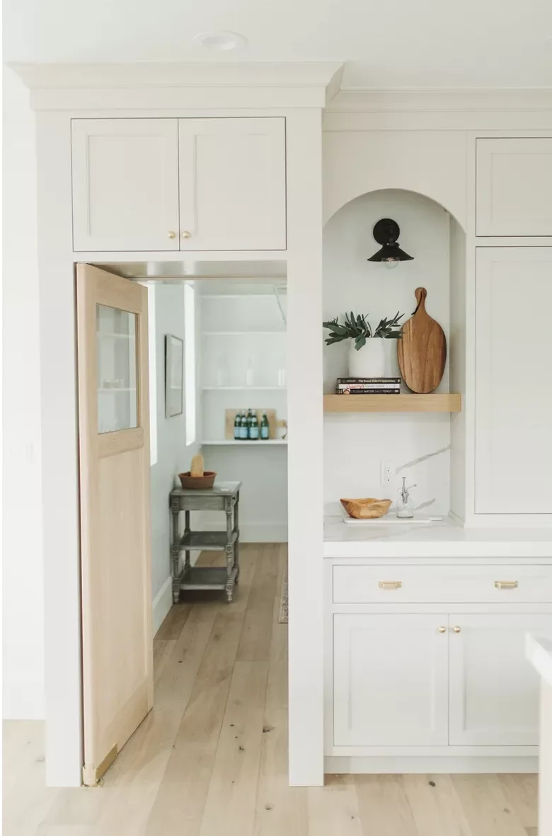 35 Stunning White and Gold Kitchen Designs for Ultimate Luxury White and Gold Kitchen With Beverage Bar