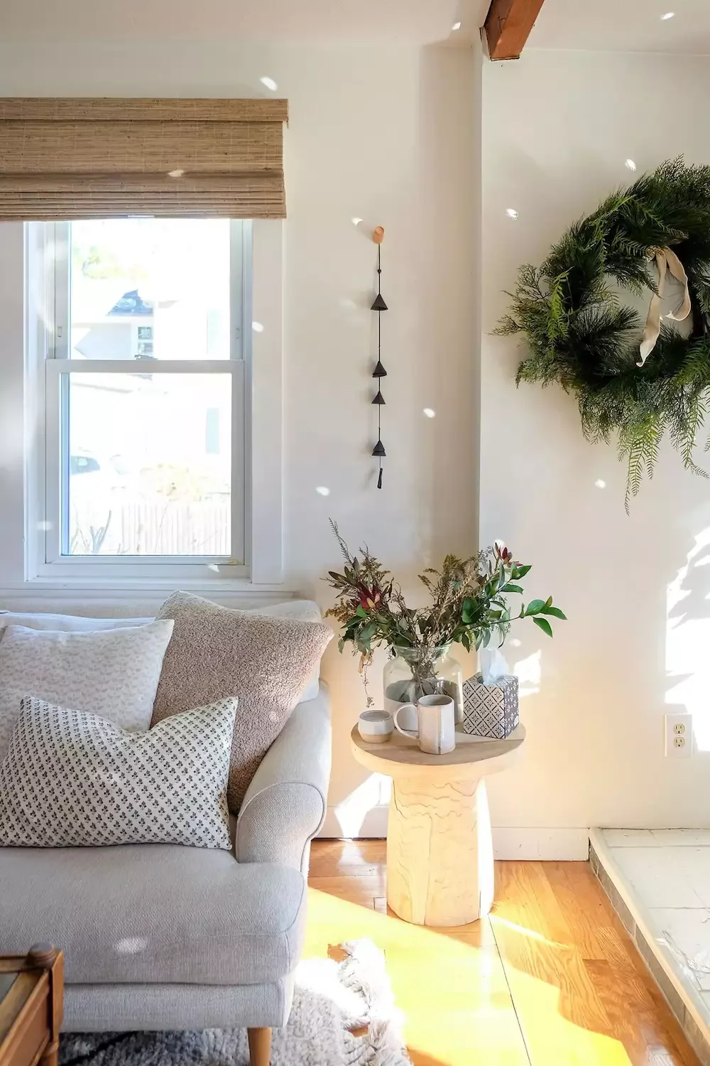 75 Stunning DIY Holiday Wreath Ideas to Transform Every Space in Your Home 68 Wild Christmas Wreath