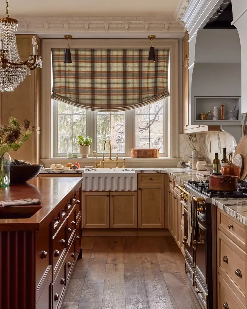 21 Creative Window Trim Ideas to Transform Your Room's Style 13 Window Frame and Sill
