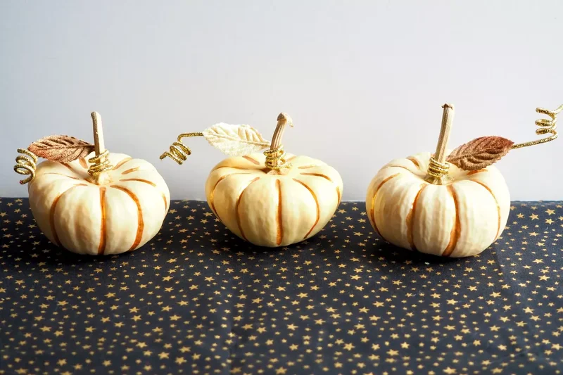 90 Creative Halloween Pumpkin Decorating Ideas to Try This Season 89 Wire Wrapped Pumpkin