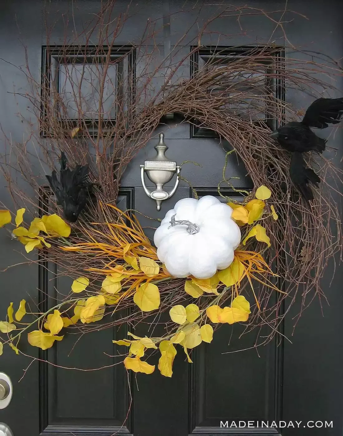 42 Quick Halloween Door Decorations You Can Create in Under an Hour 28 Wispy Autumnal Wreath
