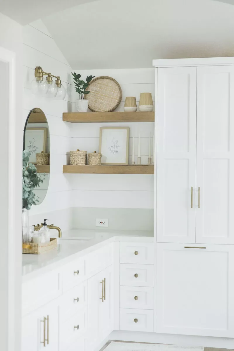 39 Stunning Shiplap Bathroom Design Ideas: From Farmhouse Charm to Modern Elegance 16 With Floating Shelves