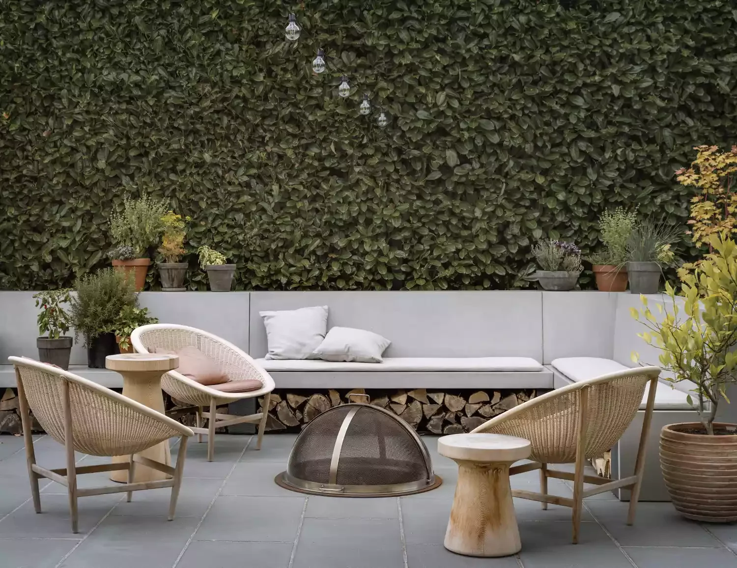 31 Cozy Rustic Fire Pit Designs That Transform Your Backyard Into a Peaceful Haven 21 Wood-Burning Fire Pit