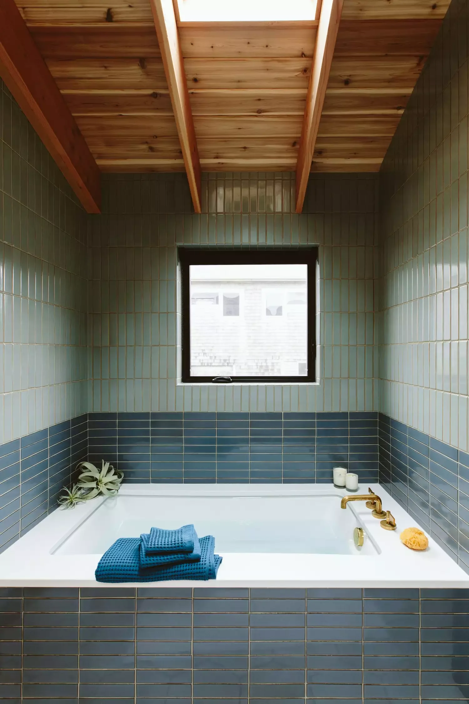 33 Japandi Bathroom Ideas for Ultimate Zen Transformation Wood-Clad Ceiling