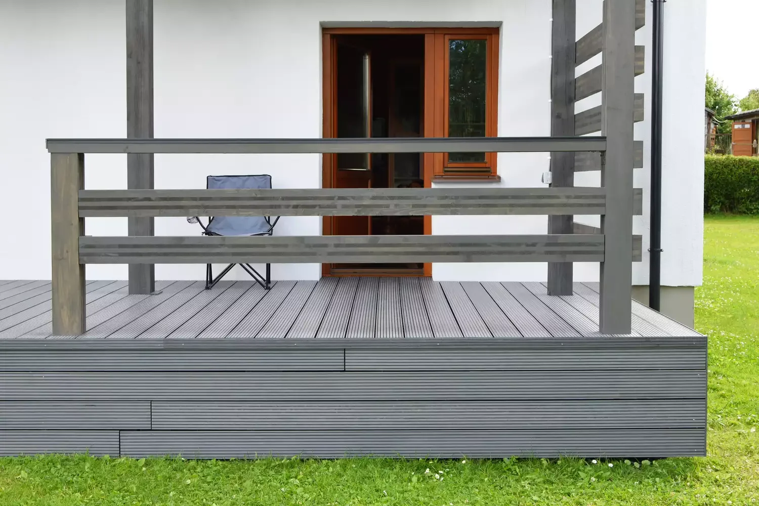 15 Creative Deck Skirting Ideas to Transform Your Outdoor Space 8 Wood-Composite Board Deck Skirting