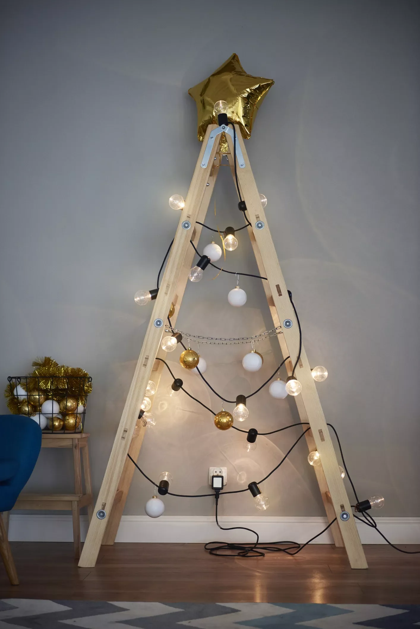 43 DIY Christmas Tree Ideas That Will Wow Your Holiday Guests Wood Ladder Tree