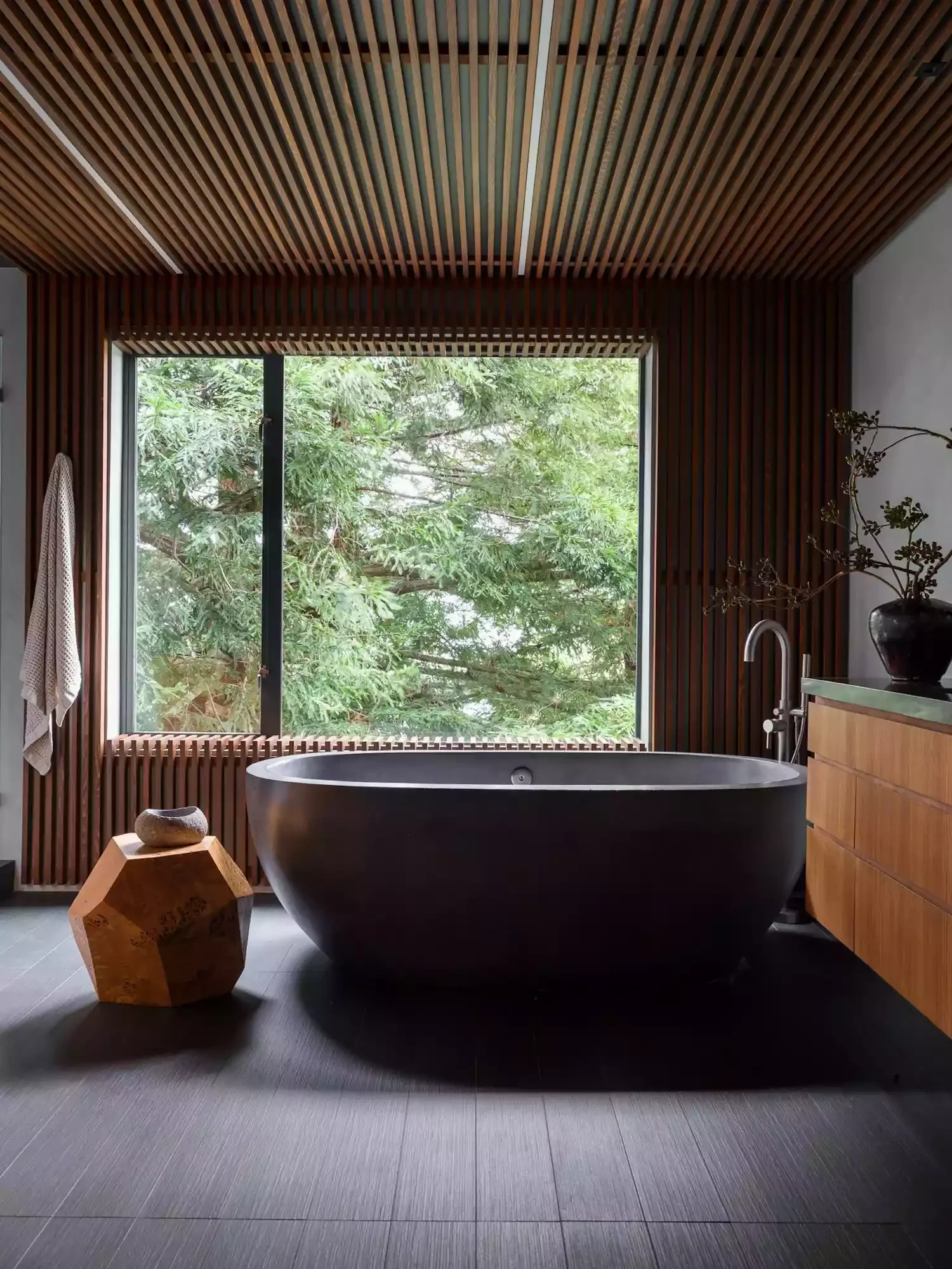 33 Japandi Bathroom Ideas for Ultimate Zen Transformation Wood Slat Walls