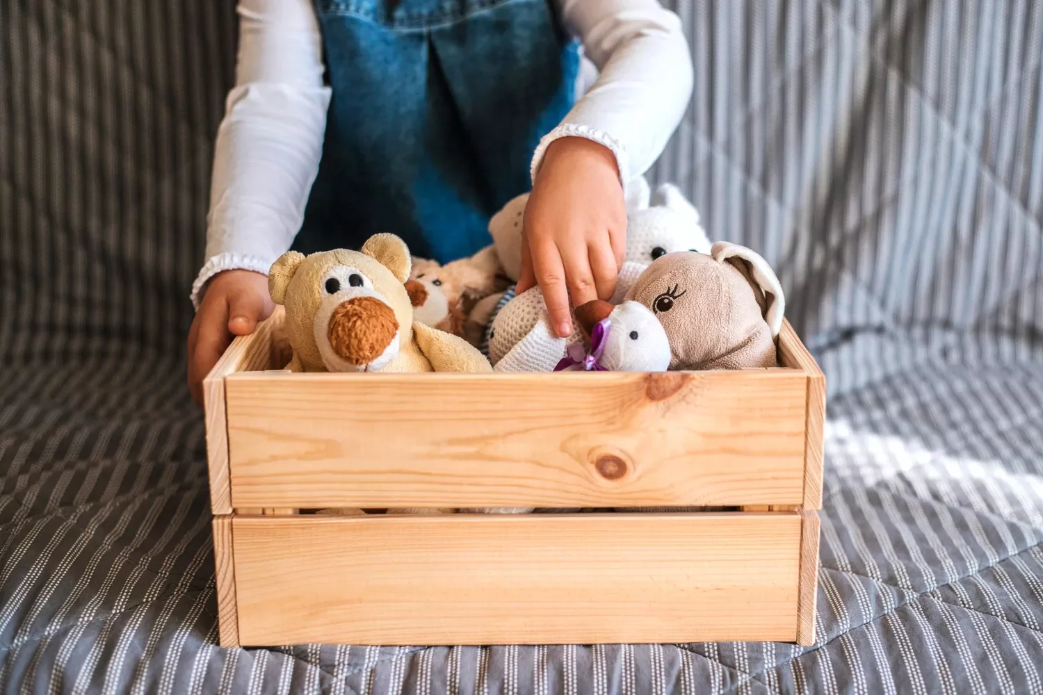 20 Clever Ways to Organize Your Child's Stuffed Animal Collection Wooden Crate