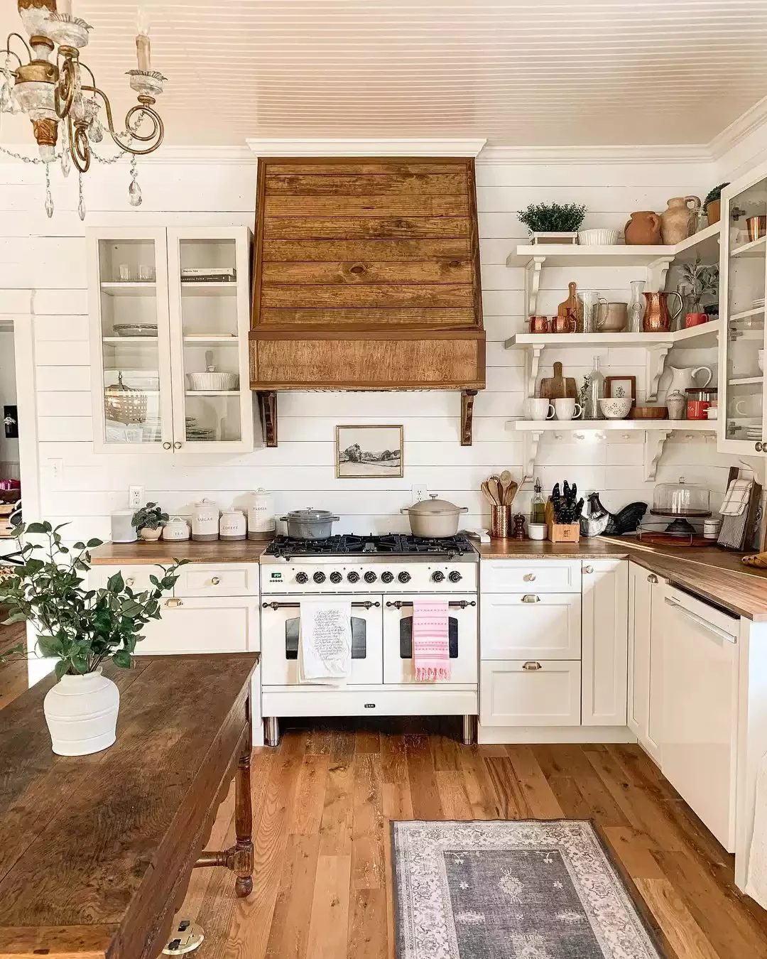 68 Charming Farmhouse Kitchen Ideas That Never Go Out of Style Wooden Range Hood