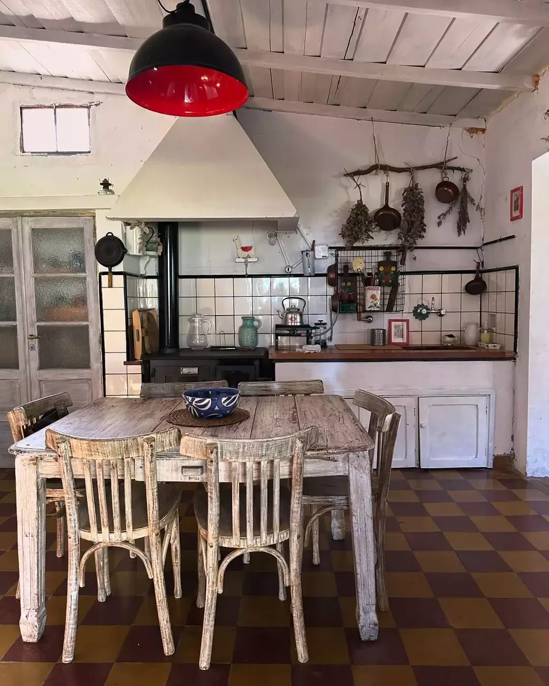 68 Charming Farmhouse Kitchen Ideas That Never Go Out of Style Wooden Rustic Kitchen Table