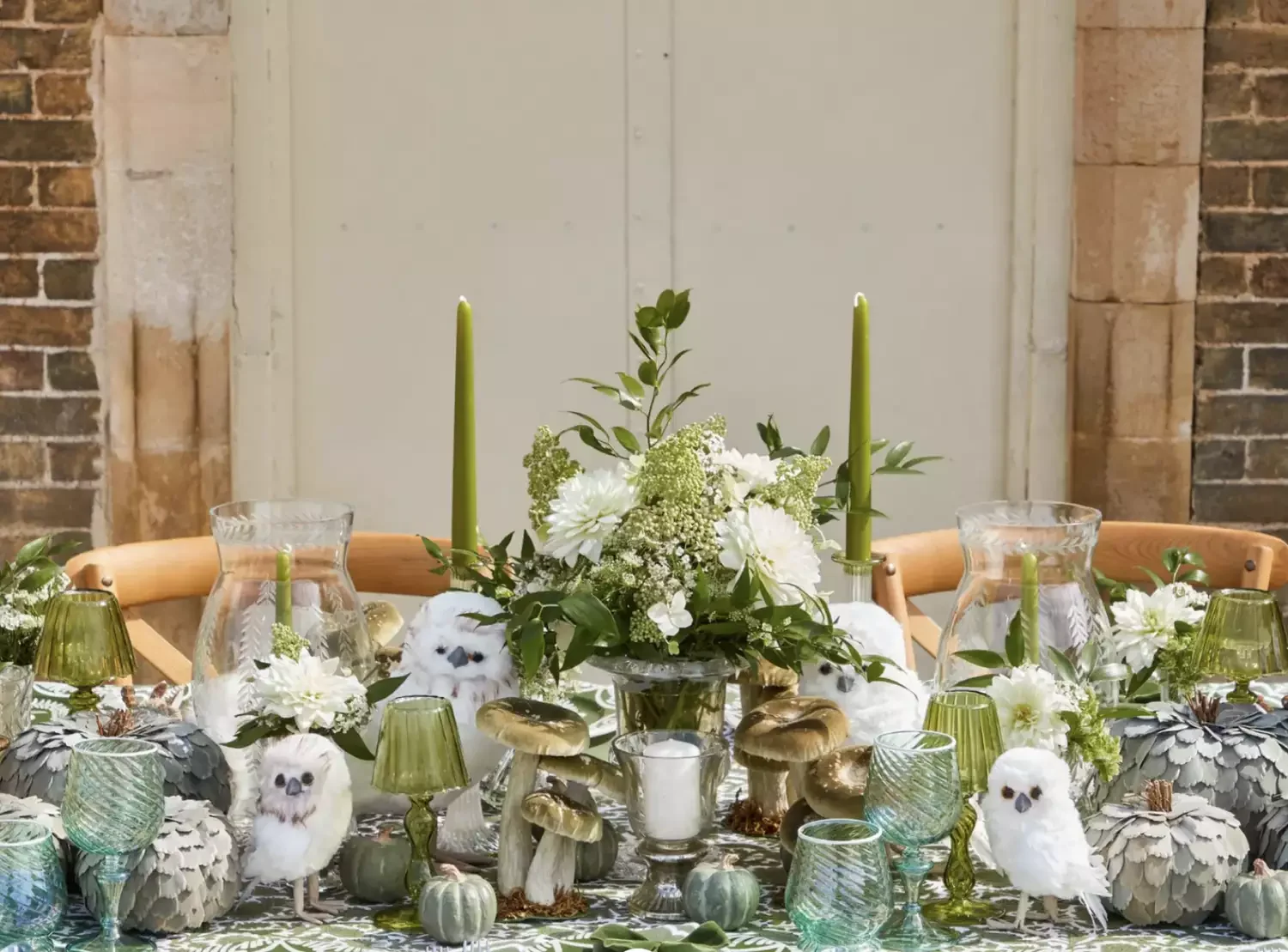 40 Stunning Christmas Table Decor Ideas That Will Make Your Holiday Gatherings Unforgettable 7 Woodland Theme