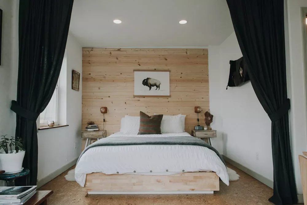 22 Rustic Bedroom Designs That Create Your Perfect Cozy Retreat 6 Woodsy Bedroom