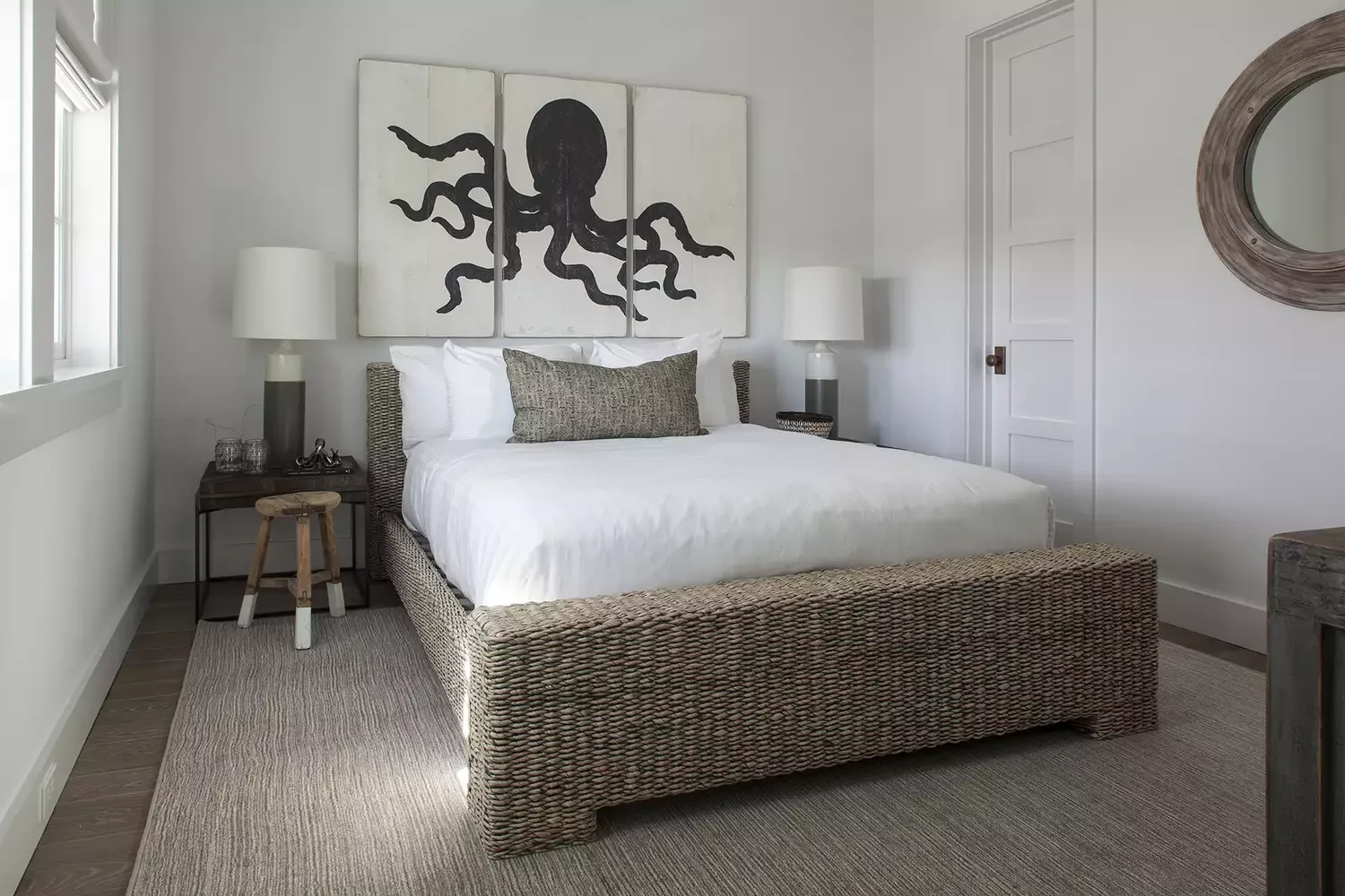 38 Charming Coastal Farmhouse Decorating Ideas to Transform Your Home 30 Work With Various Textures