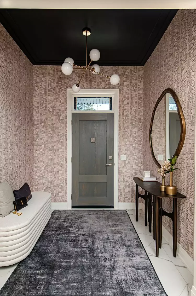 31 Brilliant Small Entryway Ideas That'll Make Your Space Feel Amazing Work With Wallpaper