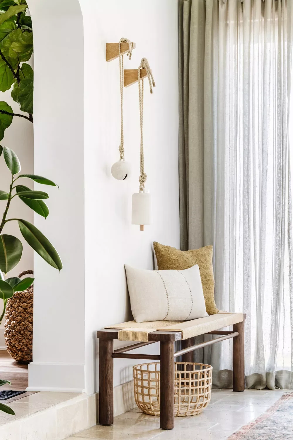 28 Welcoming Entryway Bench Ideas That'll Transform Your Home's First Impression 2 Woven Wood Bench