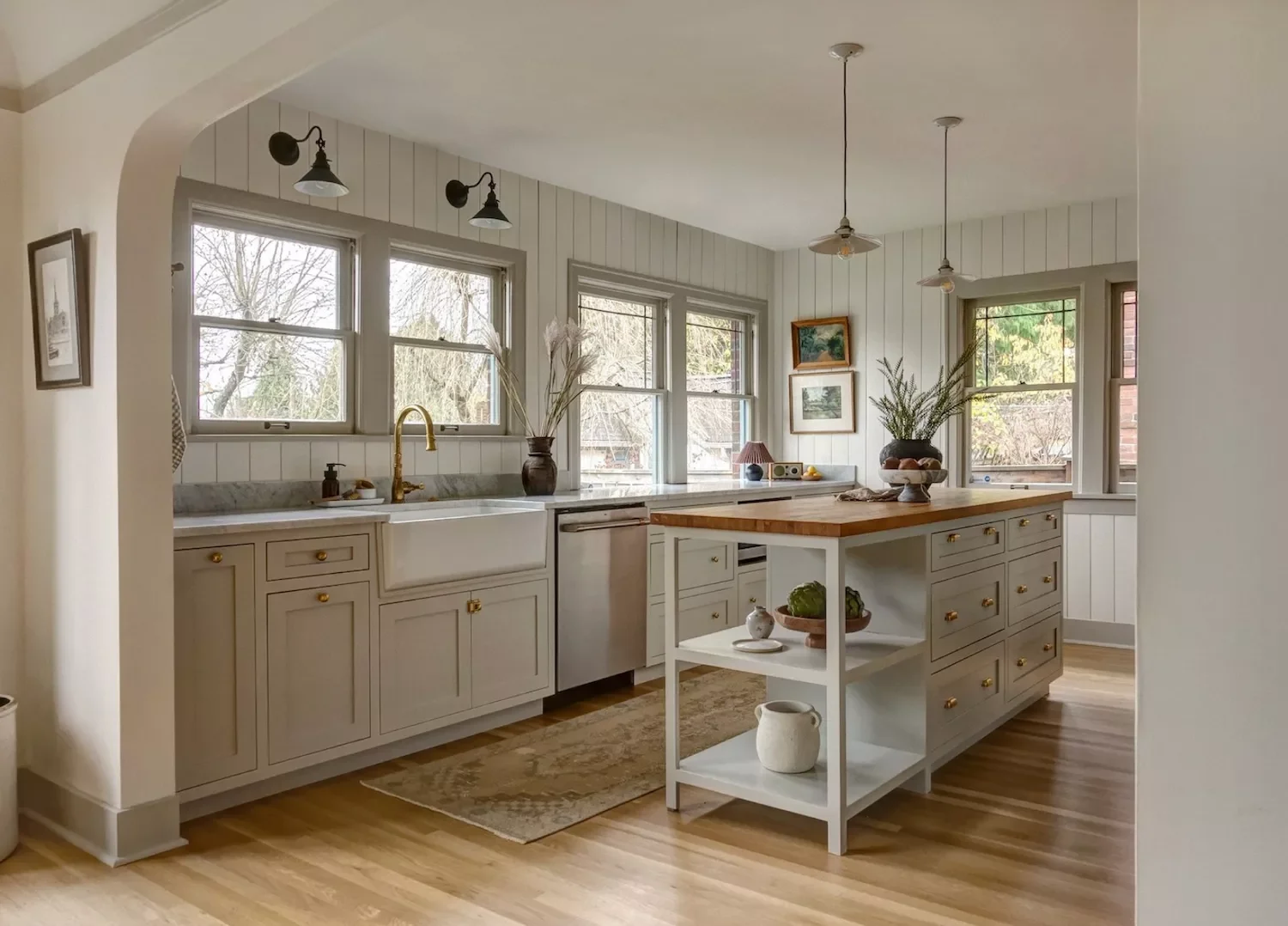 44 Beautiful Beadboard Kitchen Backsplash Ideas to Create Your Dream Cooking Space 30 Wrap-Around Beadboard