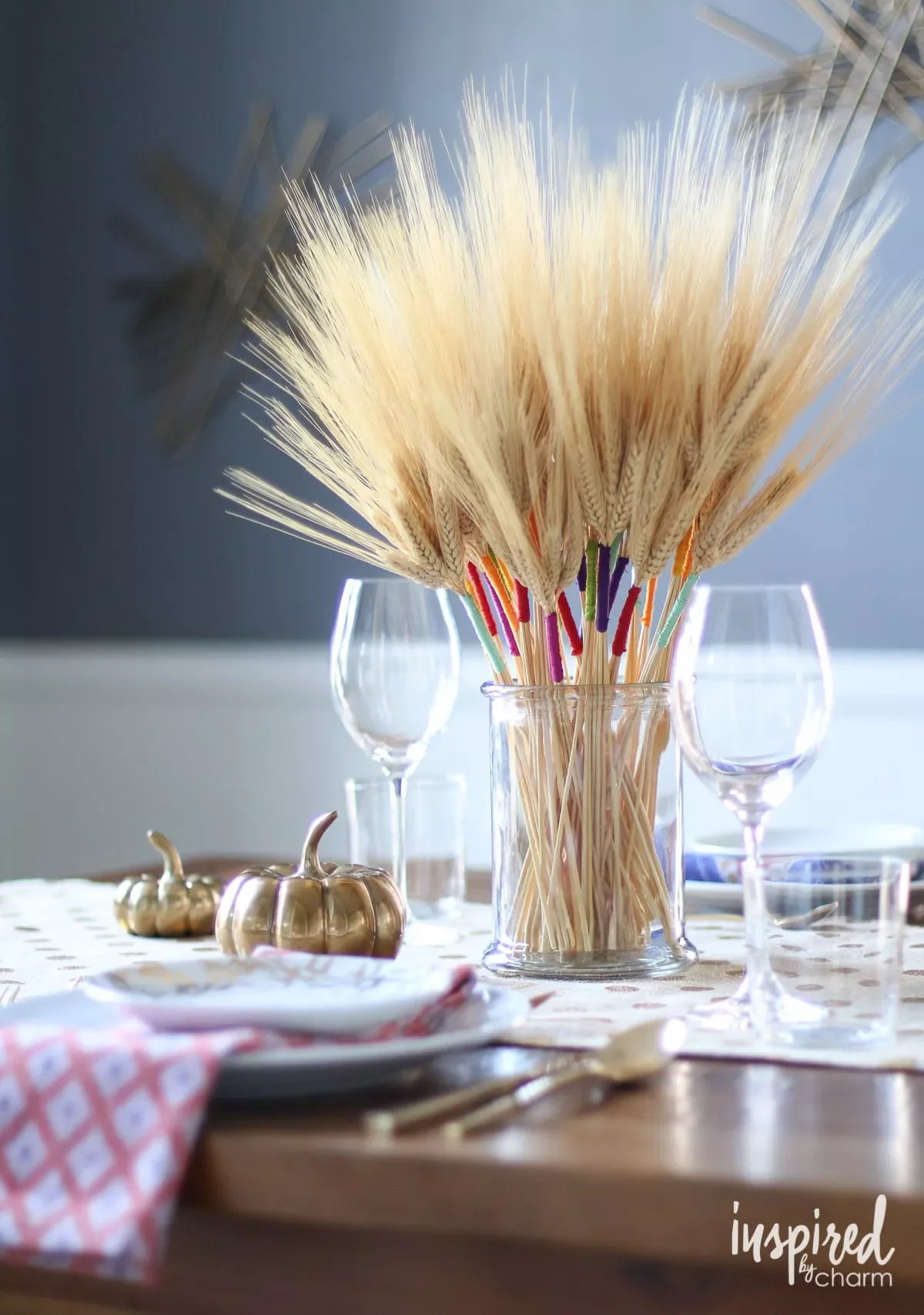 78 Beautiful Fall Table Decorating Ideas to Transform Your Seasonal Celebrations 48 Wrap Some Wheat Stalks