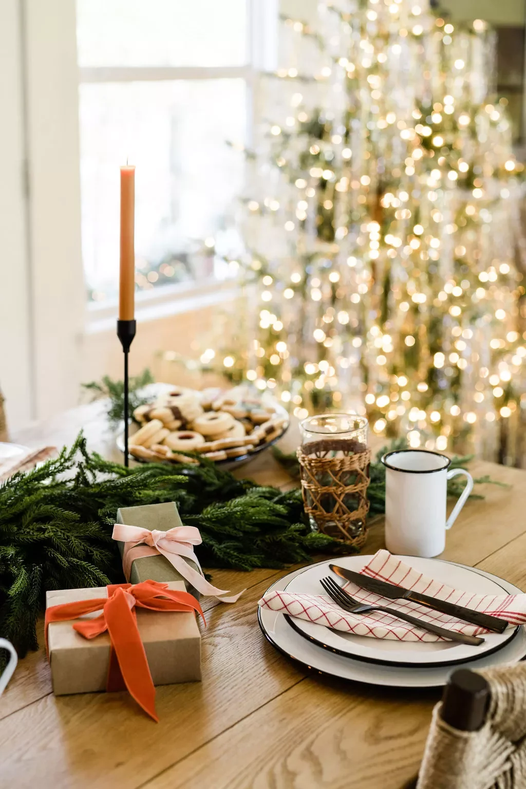 40 Stunning Christmas Table Decor Ideas That Will Make Your Holiday Gatherings Unforgettable 35 Wrapped Presents