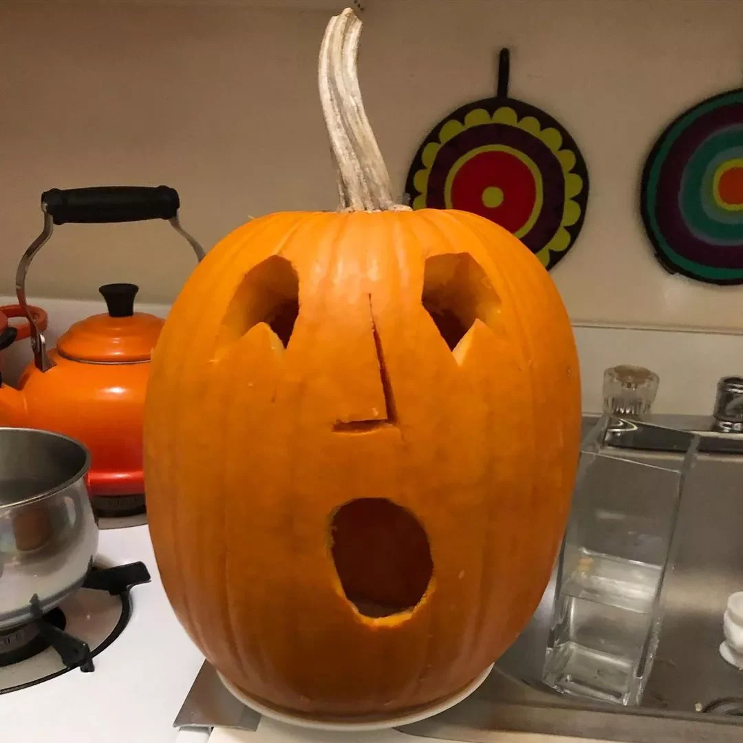 77 Creative Pumpkin Carving Ideas That'll Transform Your Fall Decorating Game 28 Yawning Pumpkin
